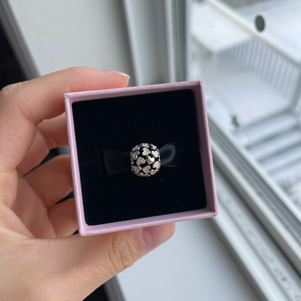 Pandora abundance of love charm